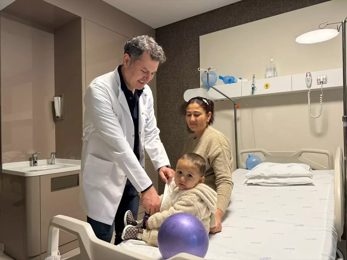 Özbek Bebek Karaciğer Nakliyle Hayata Döndü
